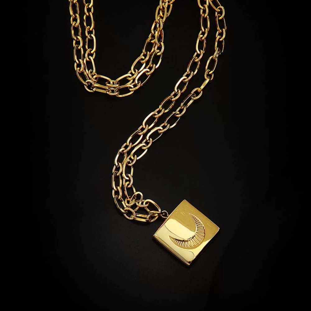 Pendant necklace, gold chain necklace